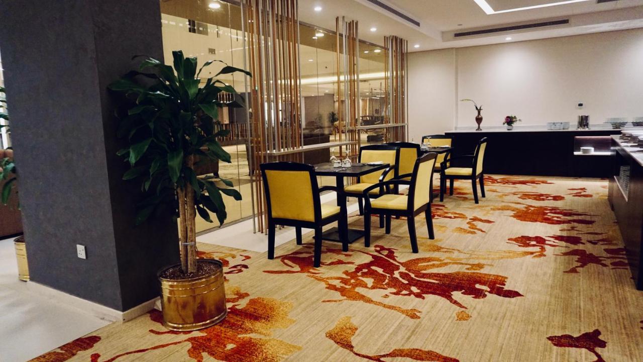 Al Kout Beach Hotel Koeweit Buitenkant foto