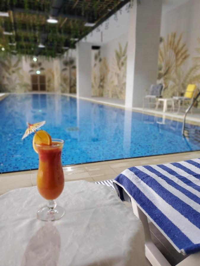 Al Kout Beach Hotel Koeweit Buitenkant foto